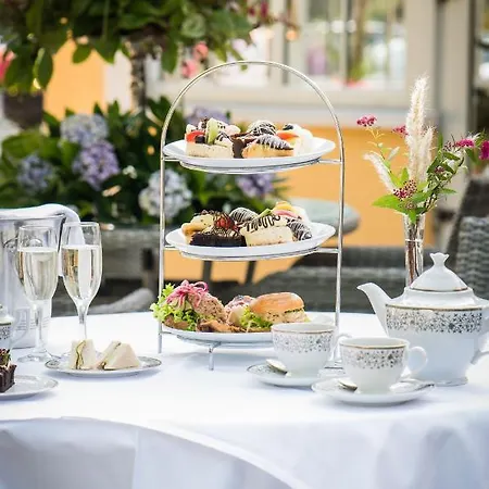 Cork's Vienna Woods Hotel&villas Cork