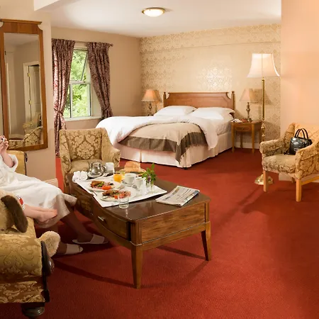 Cork's Vienna Woods Hotel&villas