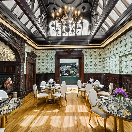 Cork's Vienna Woods Hotel&villas 4*