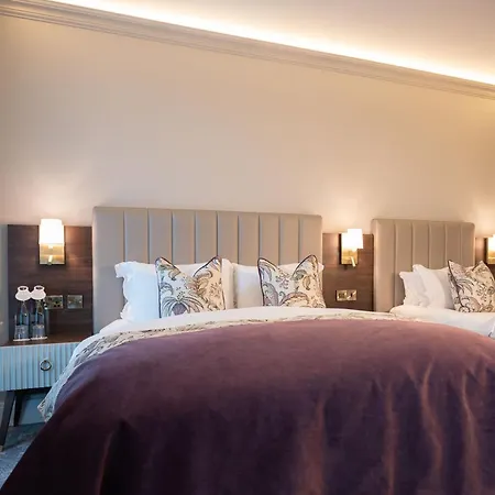 Hotel Cork's Vienna Woods Hotel&villas Cork