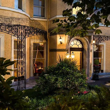 Cork's Vienna Woods Hotel&villas 4*