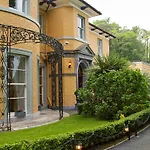 Cork's Vienna Woods & 4*