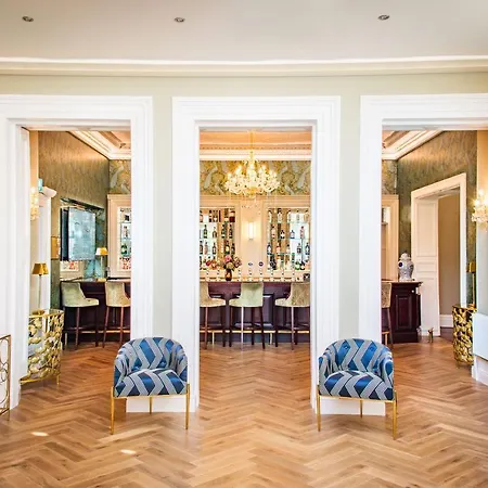 Hotel Cork's Vienna Woods &