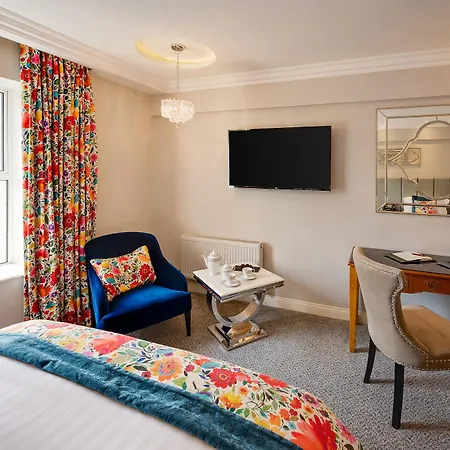 Cork's Vienna Woods & Hotell Cork