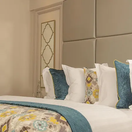 Hotell Cork's Vienna Woods & Cork