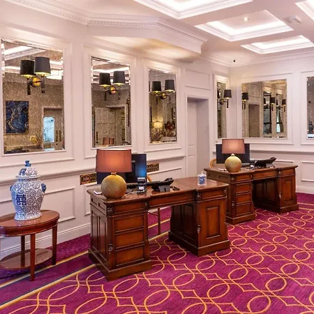 Cork's Vienna Woods & 4* Cork