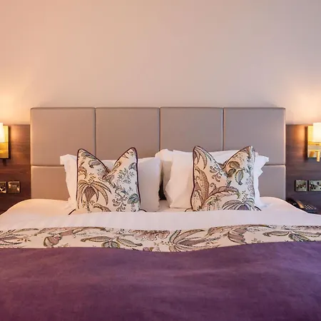 Cork's Vienna Woods & Hotel Cork