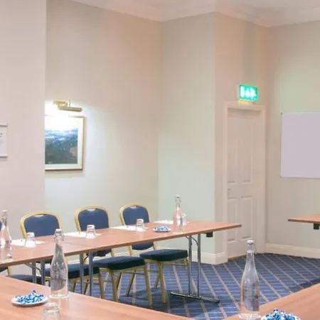 Otel Cork's Vienna Woods & Cork