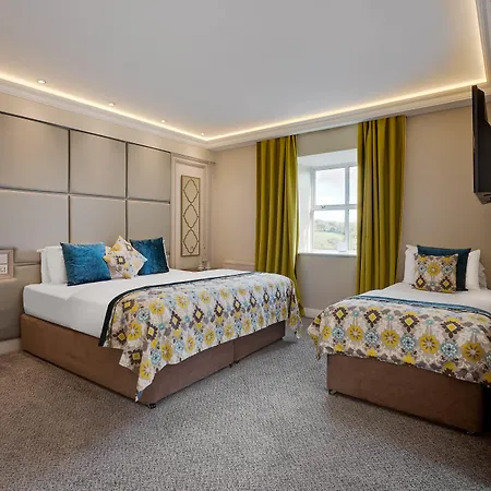 Hotel Cork's Vienna Woods & Cork