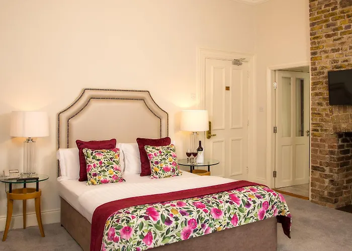 Cork's Vienna Woods & Hotel Cork