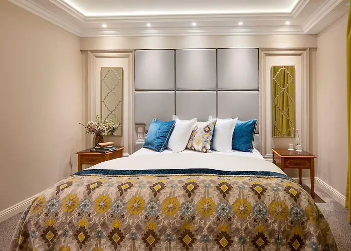 Cork's Vienna Woods & Корк