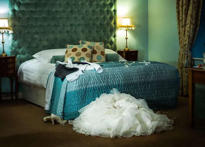 Cork's Vienna Woods & Hotel