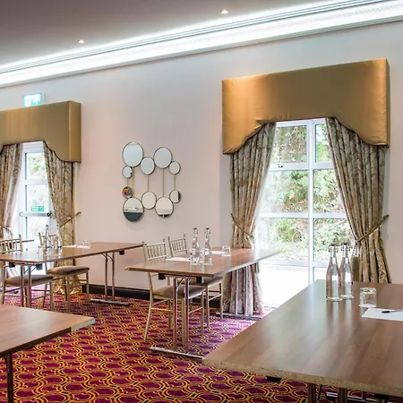 Cork's Vienna Woods & Hotel 4*