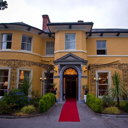 Cork's Vienna Woods & 4* Cork