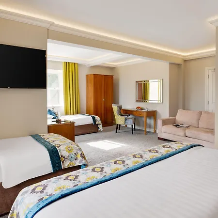 Cork's Vienna Woods & Hotel Cork
