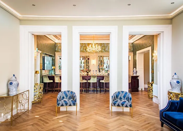 Hotel Cork's Vienna Woods &