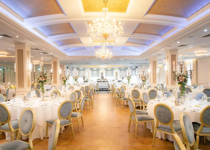 Cork's Vienna Woods & Hotel Cork