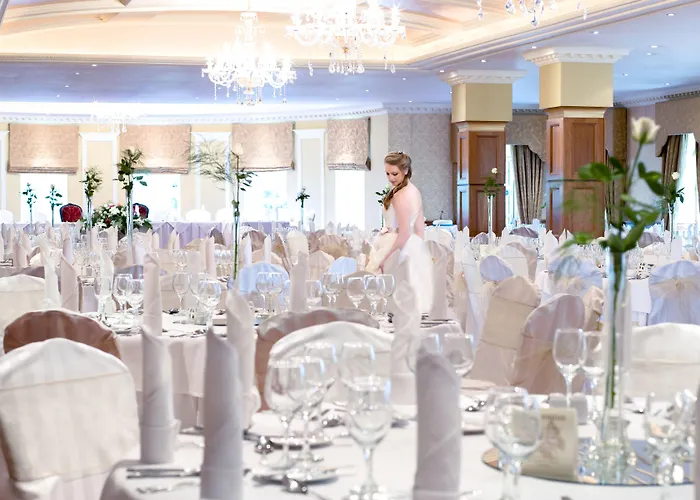 Cork's Vienna Woods & Hotel 4*